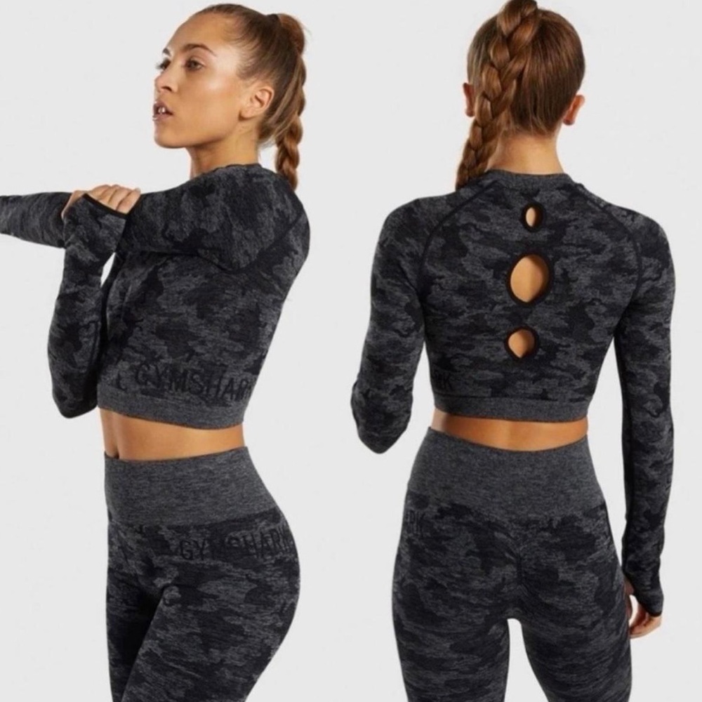 Gymshark Long Sleeve‎ Crop Top and Leggings Black Camo Size Small